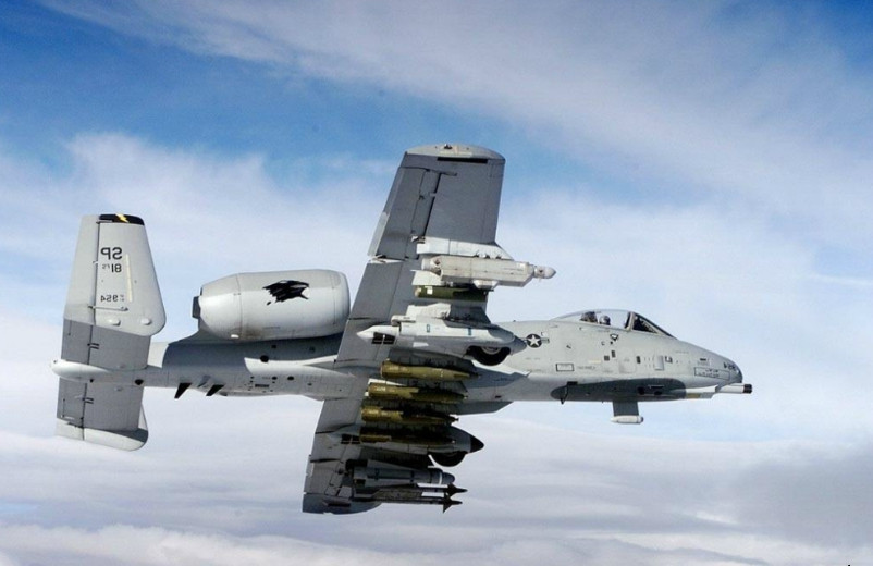 a10对抗f35,旧日情怀与现代科技的困兽之斗|空军|困兽|战斗机_新浪