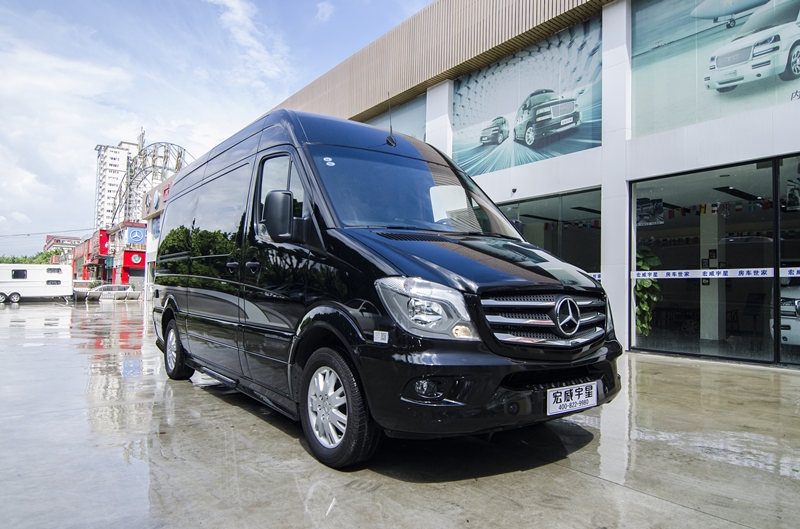 进口奔驰斯宾特加高顶——凌云版商务房车 展现总裁级座驾