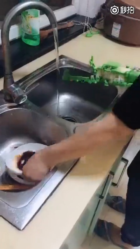 奇葩男狂吐槽女友太男人,逗坏涂磊全场观众 奔跑吧搞笑老皇.