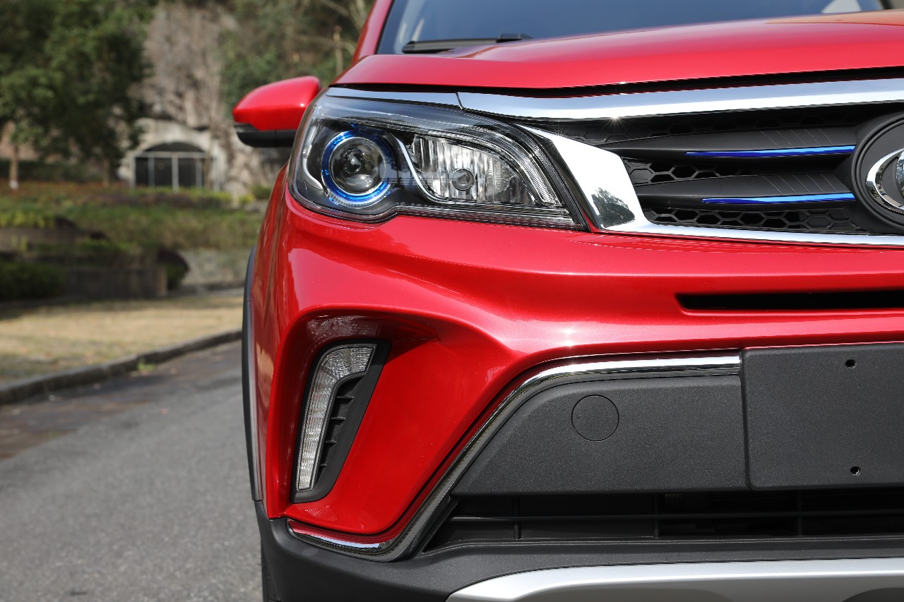搅局者!吉利全球鹰纯电动suv—ex3发布!