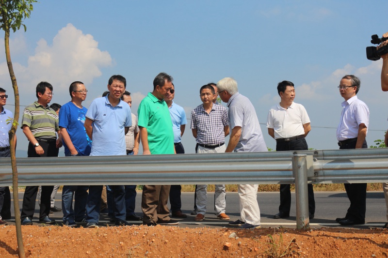 青海省首富,身家高达210亿,你知道他是做什么发家的吗?