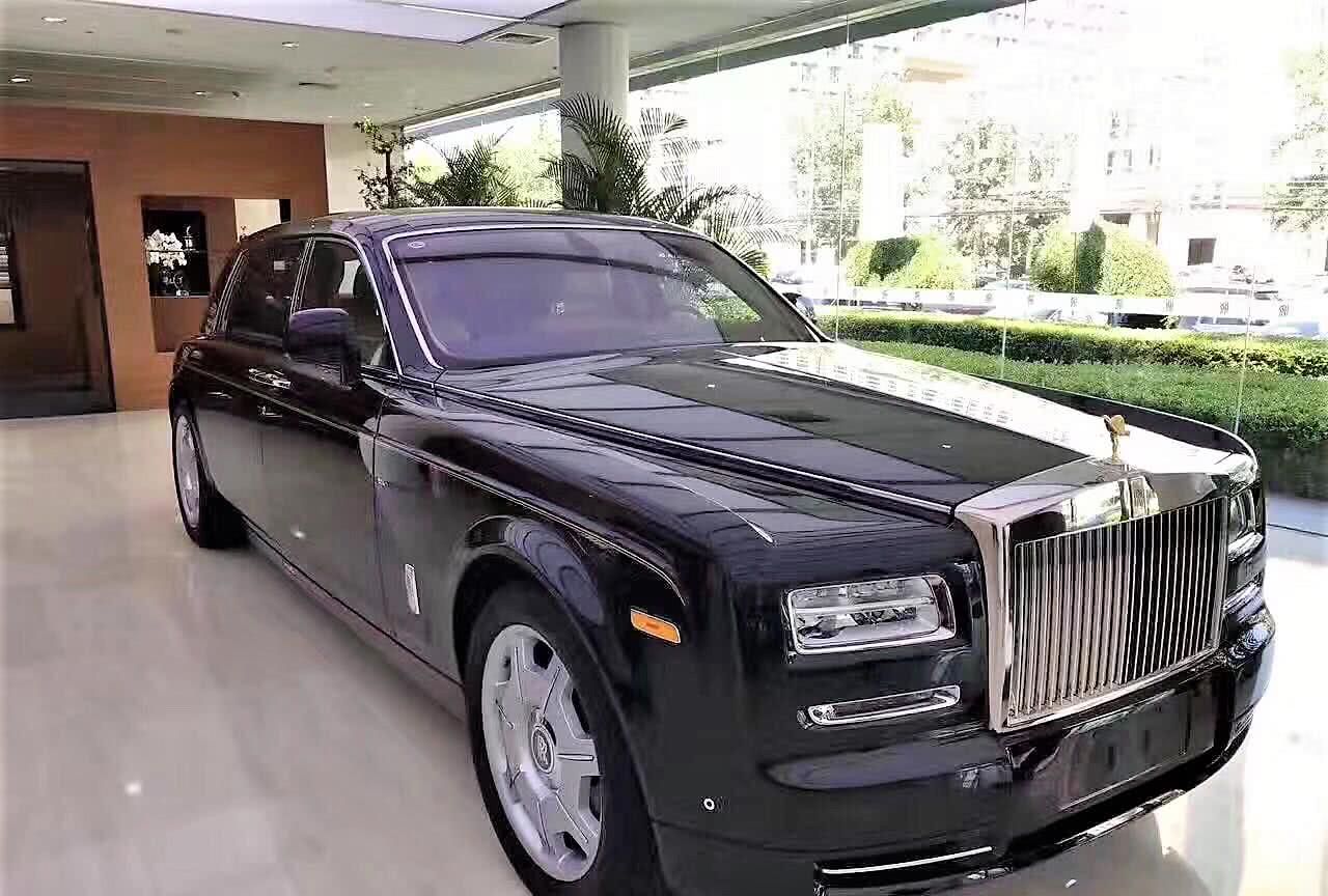 100万以上能买啥车?bba都烂大街了,这5款车更受老板钟爱