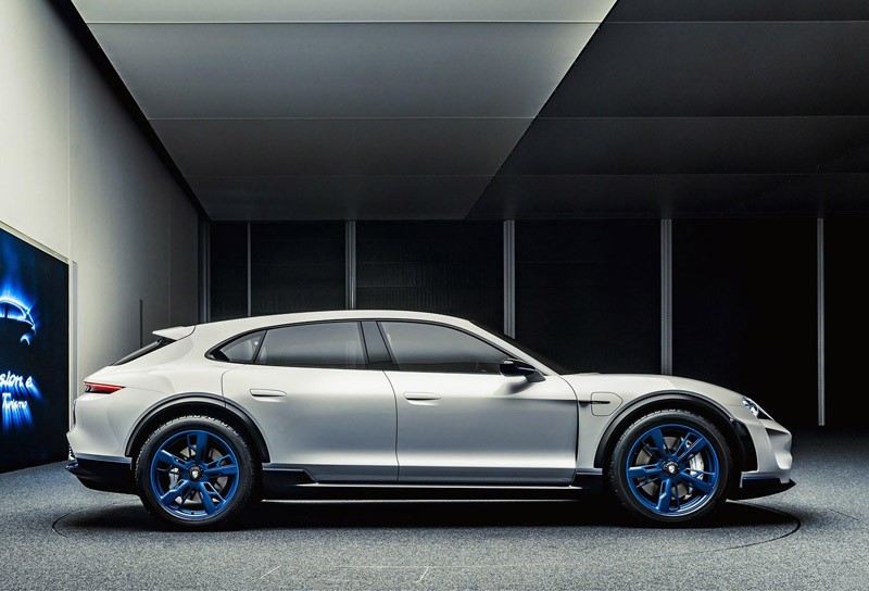 最美保时捷猎装车,充电4分钟能跑一百公里,特斯拉慌了