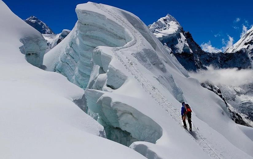 非洲最高的山峰既是雪山也是火山还是罕见的赤道雪峰