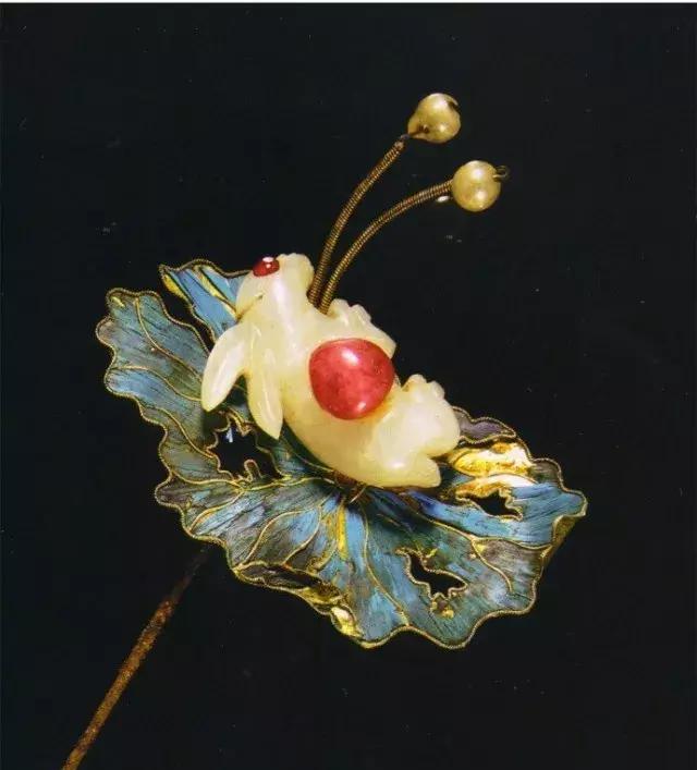 欧亚达卓刀泉古玩城中国古代女性发饰中的钗簪步摇