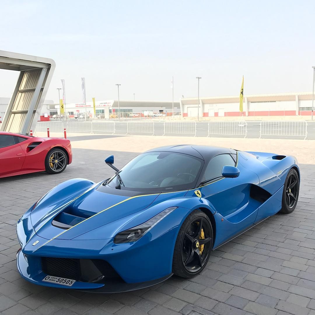 法拉利laferrari,完美的骏马!