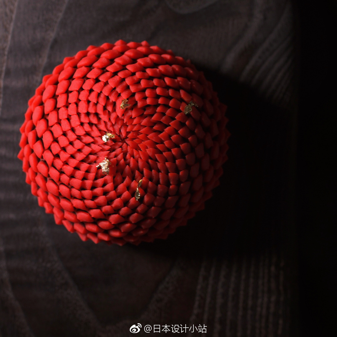 出生于和果子世家的三堀纯一、创作的和果子可以说是美的不可方物的艺