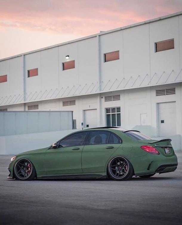 车上带点绿 生活过得去,军绿色梅赛德斯-amg c43改装案例