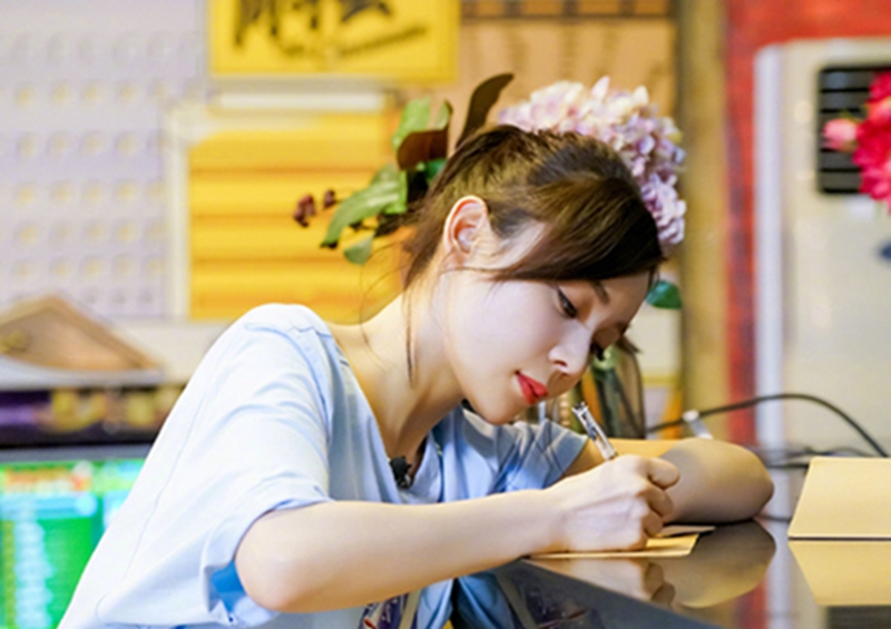 青春同学会:张戈说出5个字,袁姗姗很尴尬,网友