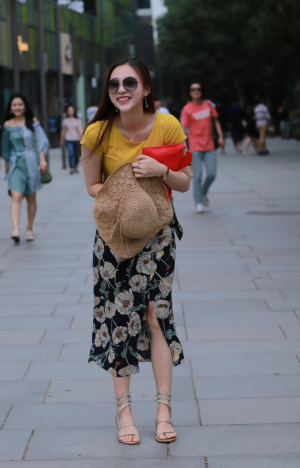 北京街拍路人秀九位充满韵味的小姐姐你最欣赏哪一位