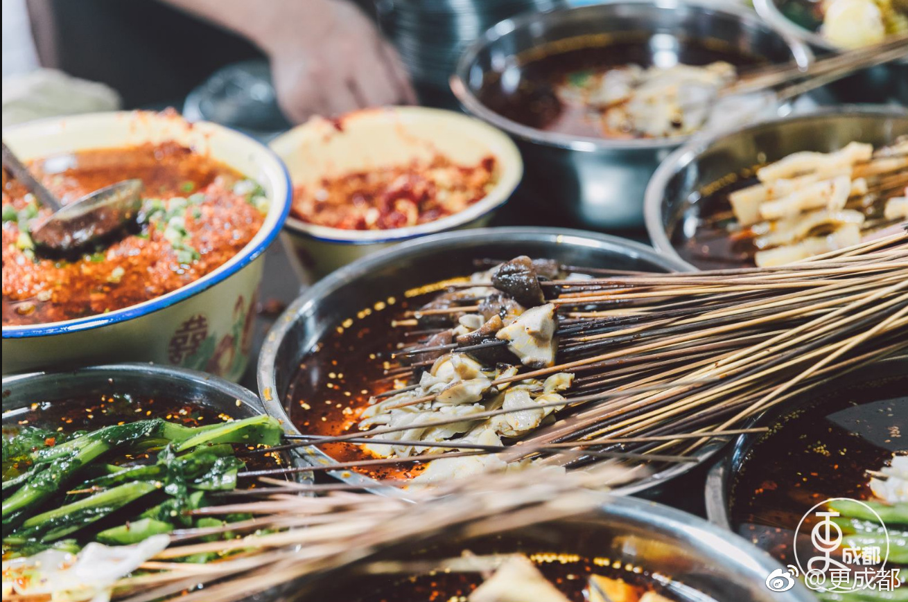 半边街夜市最新模样,有你的美食回忆么