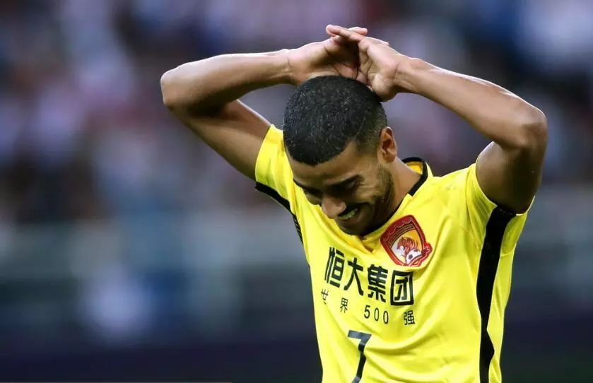 天津权健在亚冠抽到下签,球迷呼吁广州恒大支援权健抗日!