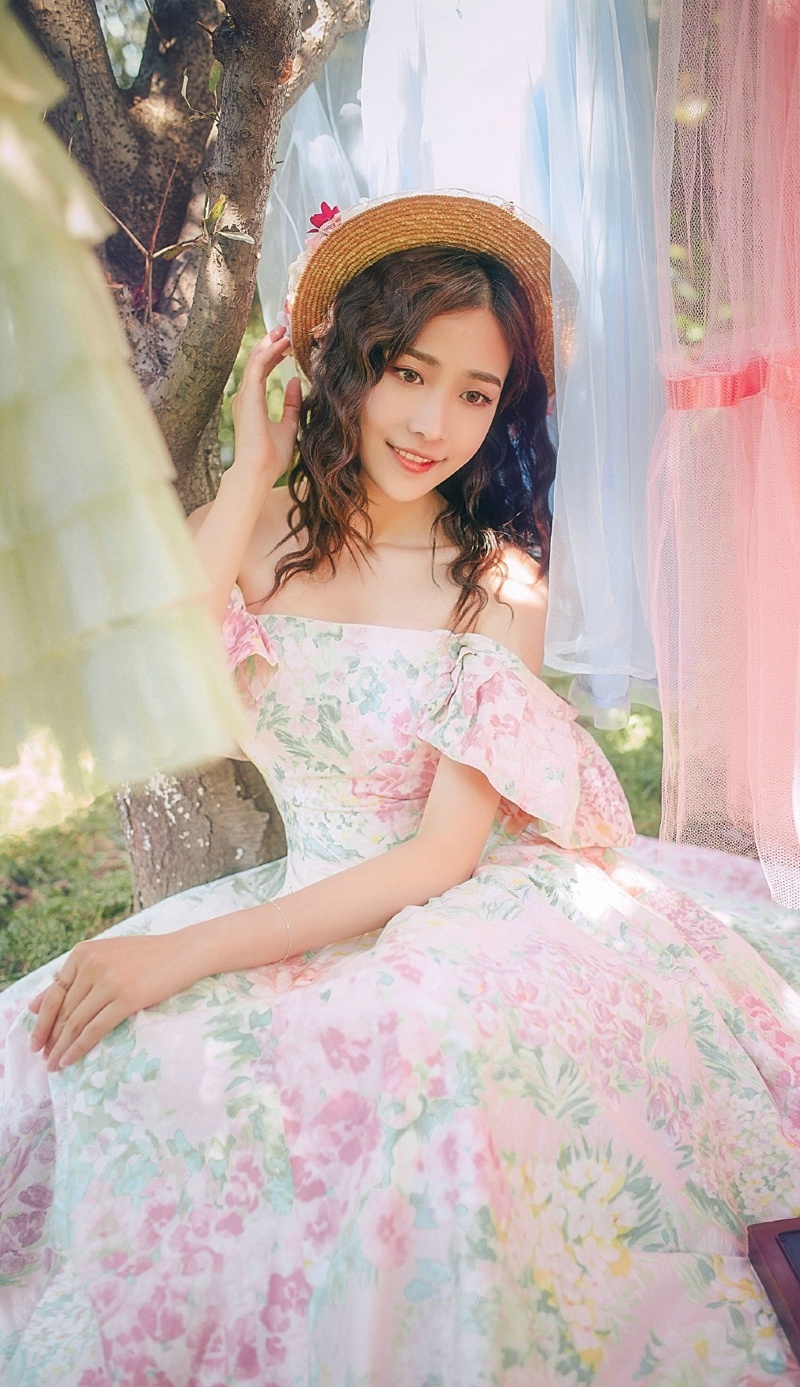 森林内的礼裙美女温柔贤淑大方写真集 @微相册 @微博摄影