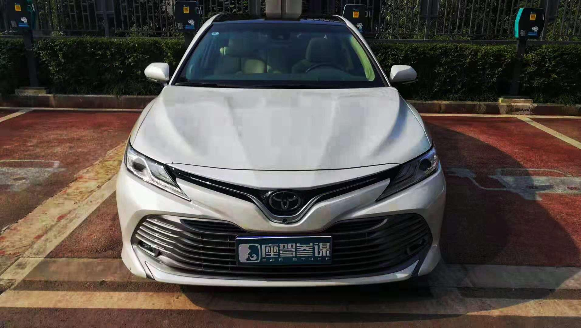 长测丰田凯美瑞2.5l豪华版,给你一个不买2.0l的理由