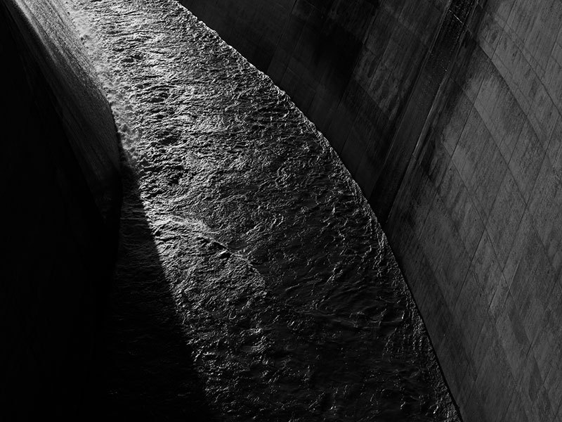 深黑| 雷克雅未克摄影师 marino thorlacius