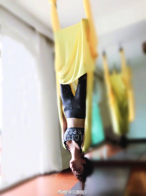 看到王晓晨在《我的体育老师》里的截图,这身材真是暴击了!