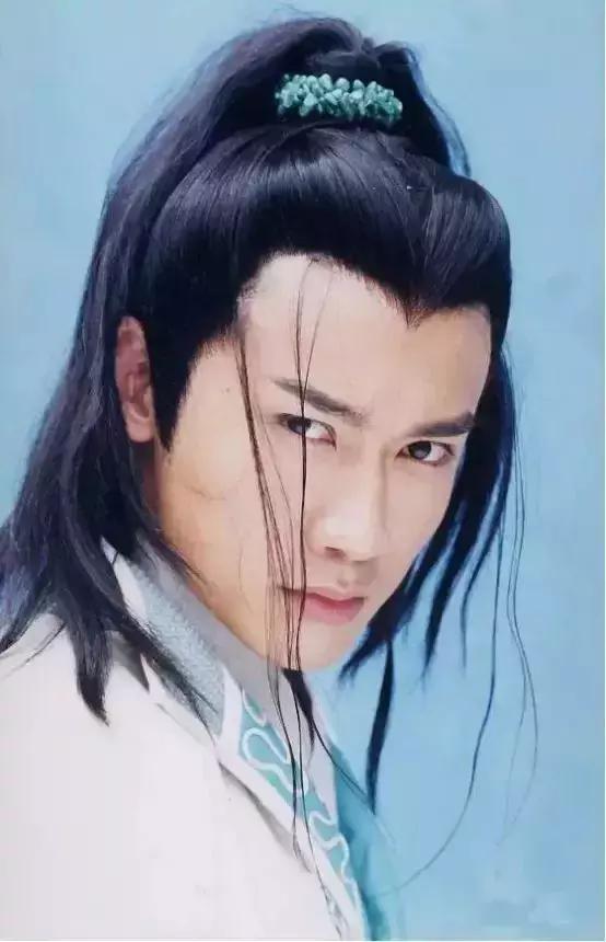 《隋唐英雄传》罗成生活中的聂远,其实是个"不那么安分"的人,他考试做