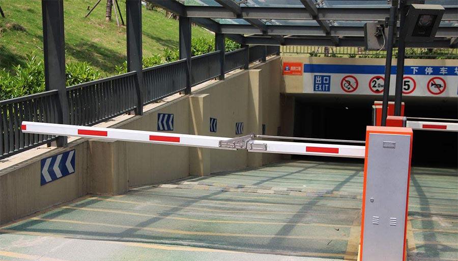 杭州驾考科目二新增停车取卡后,学员感叹:这