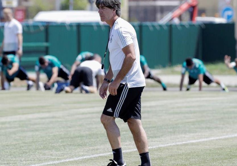 足球外围安全吗:德意志战车,请提醒自己世界杯