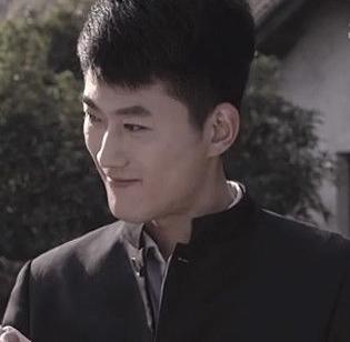 吴建国扮演谢文东创造70亿影视点击,孙红雷微博三字吐心声引期