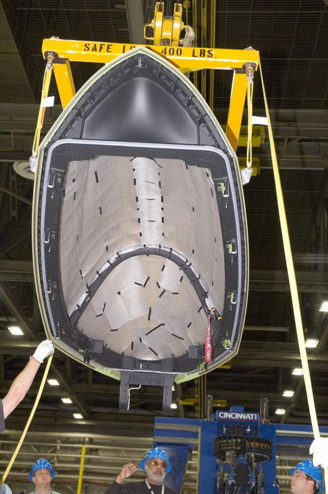 美国人是怎么给f35设计座舱盖的?这里头的门道可真不少