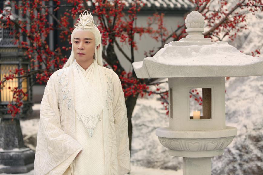 何中华《香蜜沉沉烬如霜》角色下线, 凌晨与粉丝互动超亲切