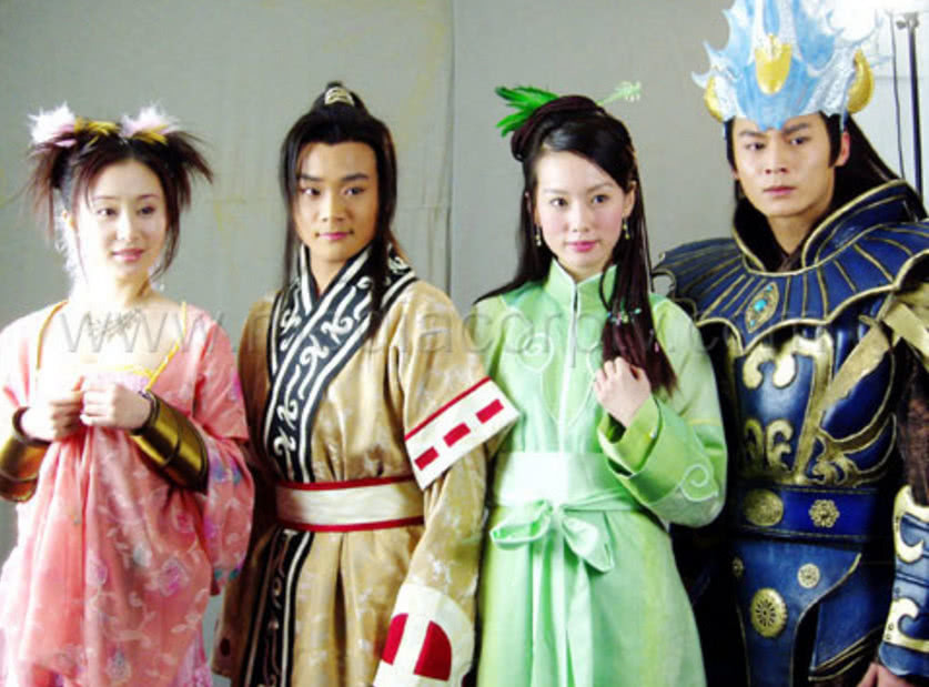 凭借《宝莲灯》成名的两人,一个片约不断,另一个却淡出娱乐圈中