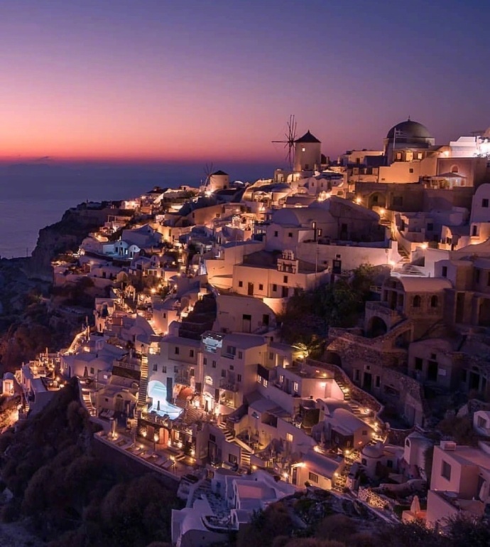 圣托里尼的夜景太美了