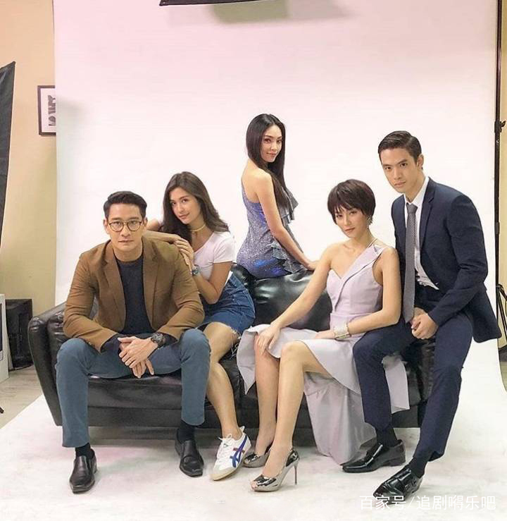 pong哥和bee女神时隔九年,两人再次合作泰剧,大家期待吗?