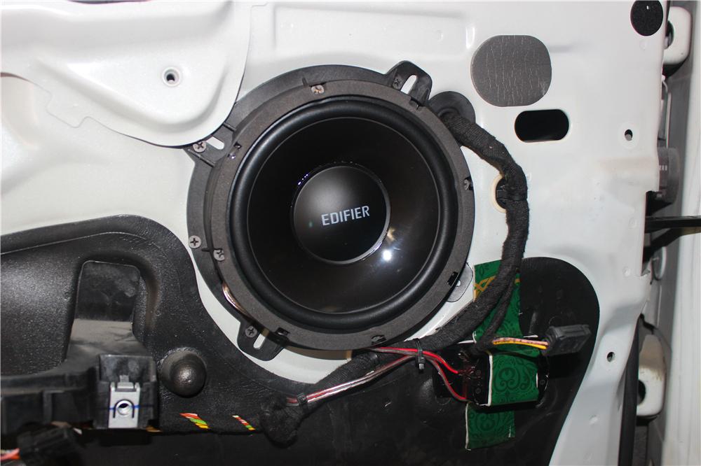 绅士锋范丨东风标致508无损改装漫步者sf651b—苏州汽车音响改装