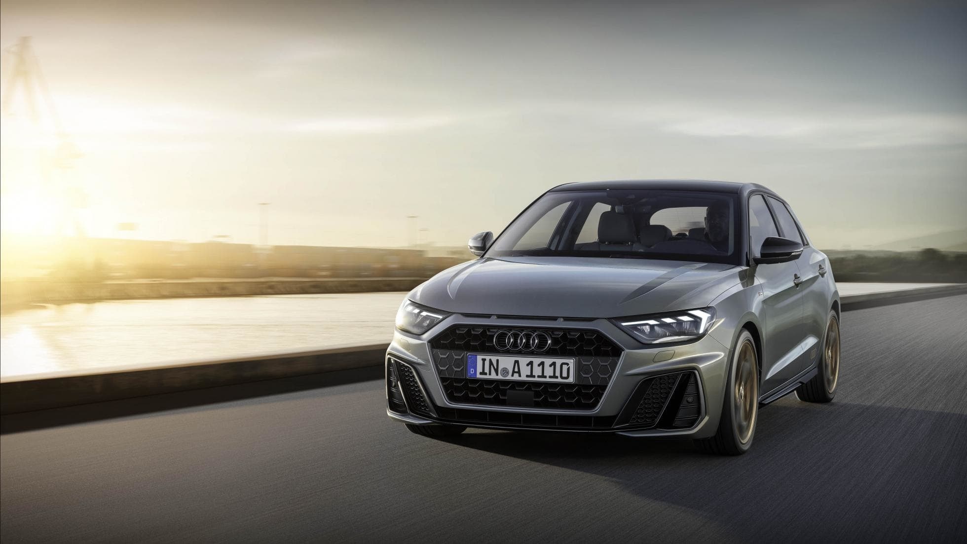 全新一代奥迪a1官图和参数信息在网络曝光