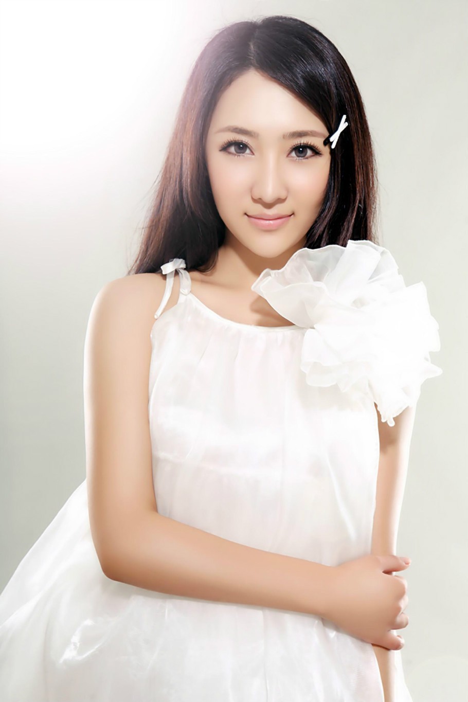 田子琳:影视歌三栖明星_新浪看点