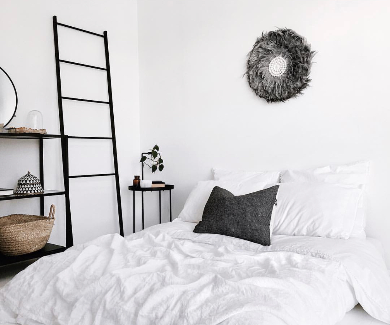 白墙白地,难道不好看吗?