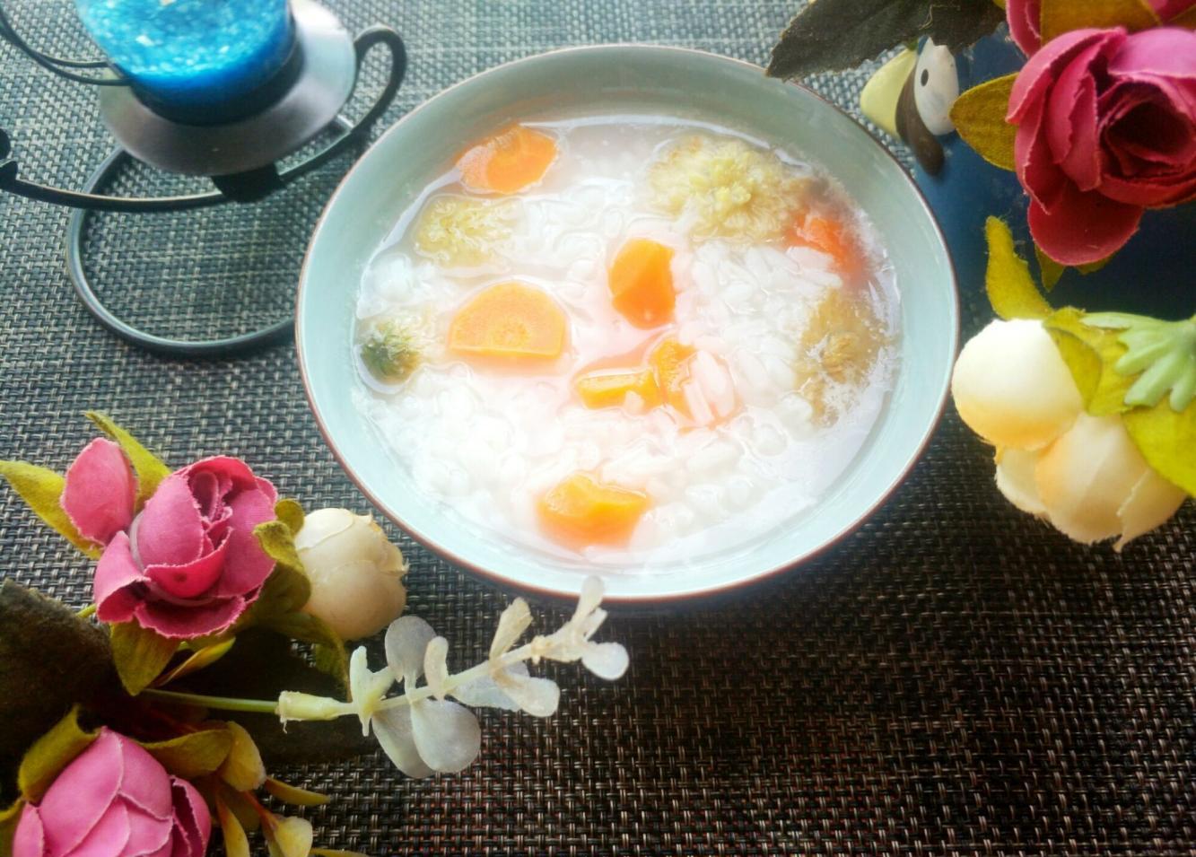 胡萝卜菊花粥, 菊花清热降火, 胡萝卜明目养神