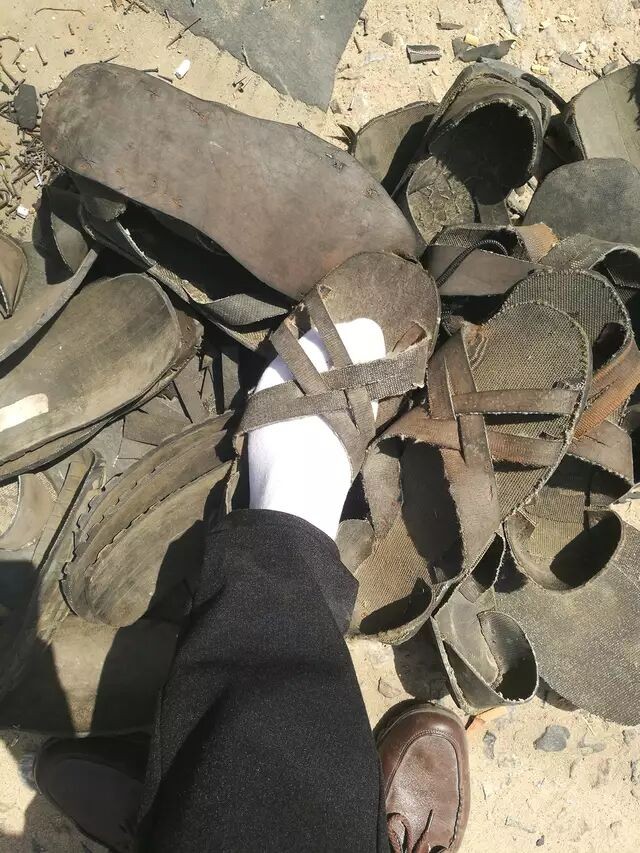 轮胎|老人|草鞋_新浪新闻