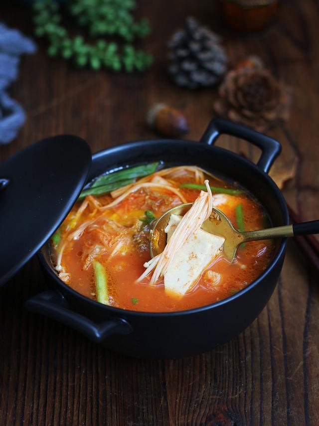 韩式酸辣豆腐汤开胃下饭简单好吃无油烟