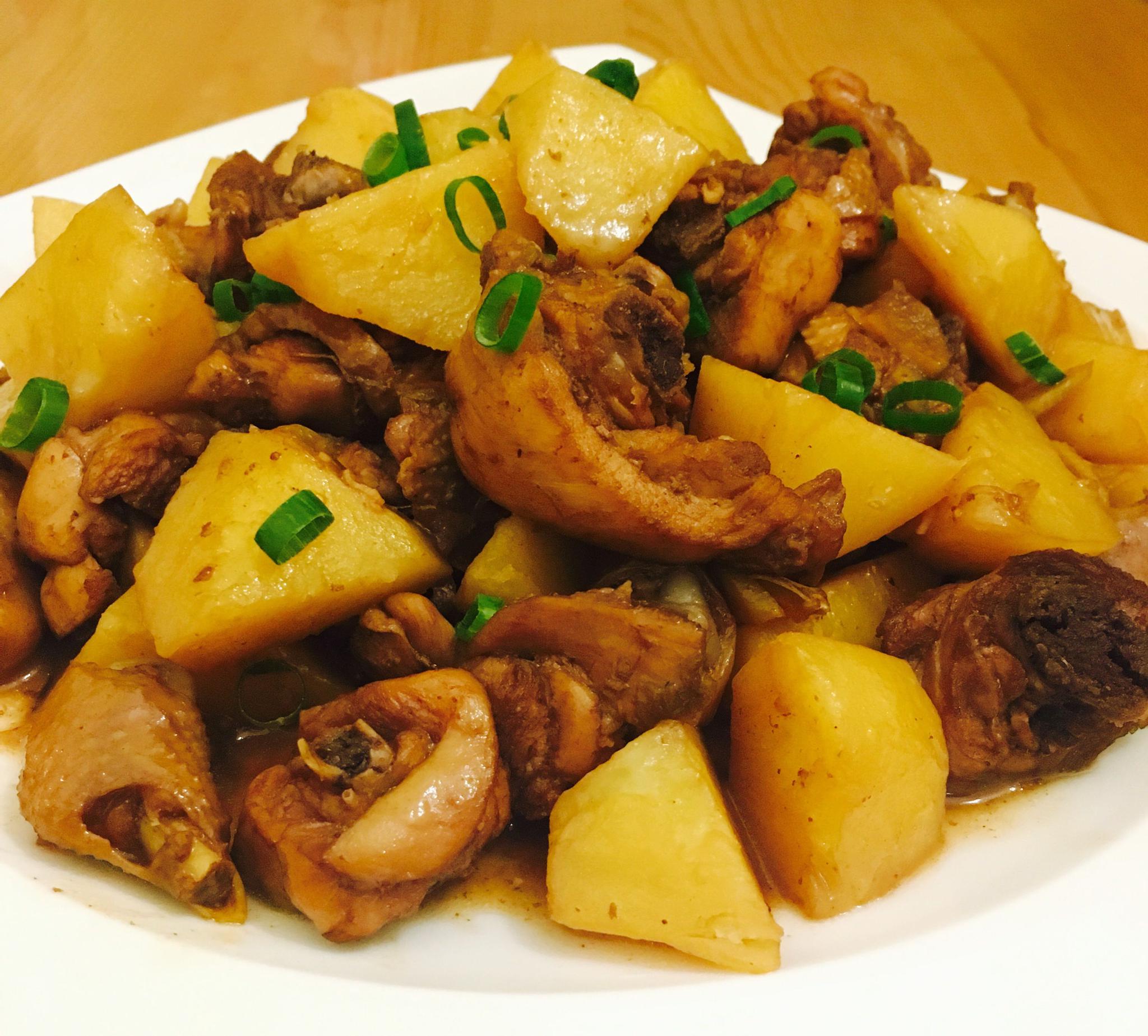 61岁大厨,教您流传29年的正宗土豆炖鸡做法,味道独一无二!