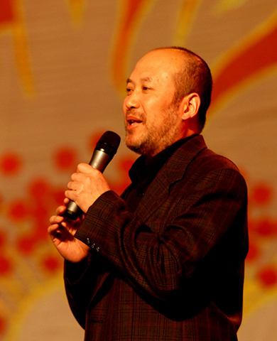 郭达:非常幽默,搞笑形象给观众带来欢笑网友:非常出色的老前辈