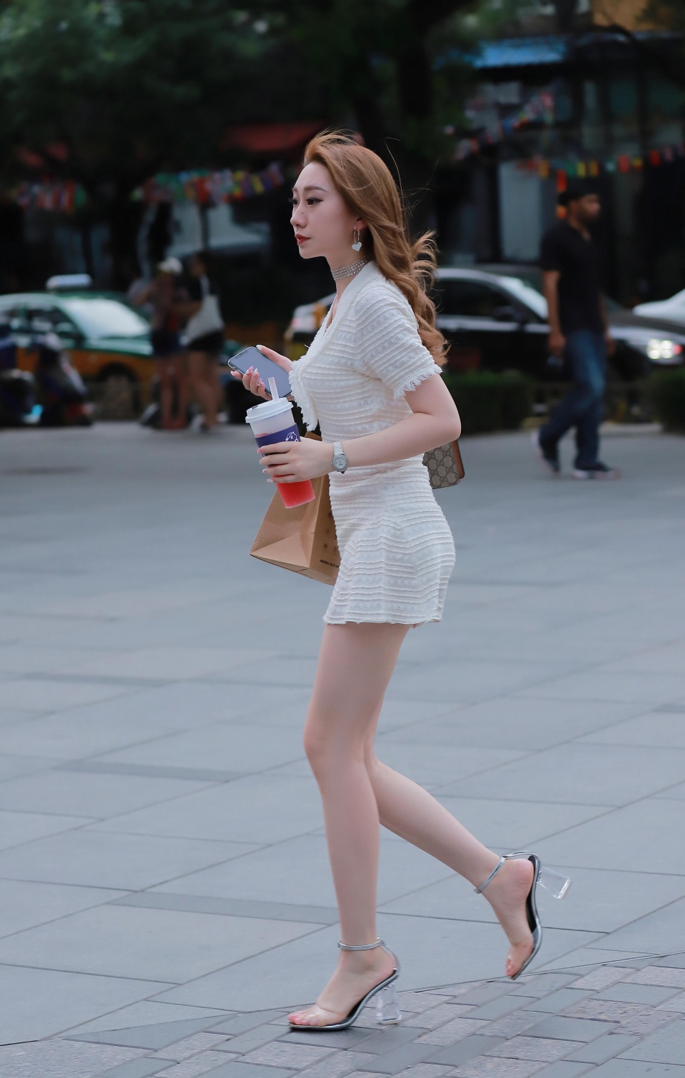 北京街拍路人秀九位充满韵味的小姐姐你最欣赏哪一位