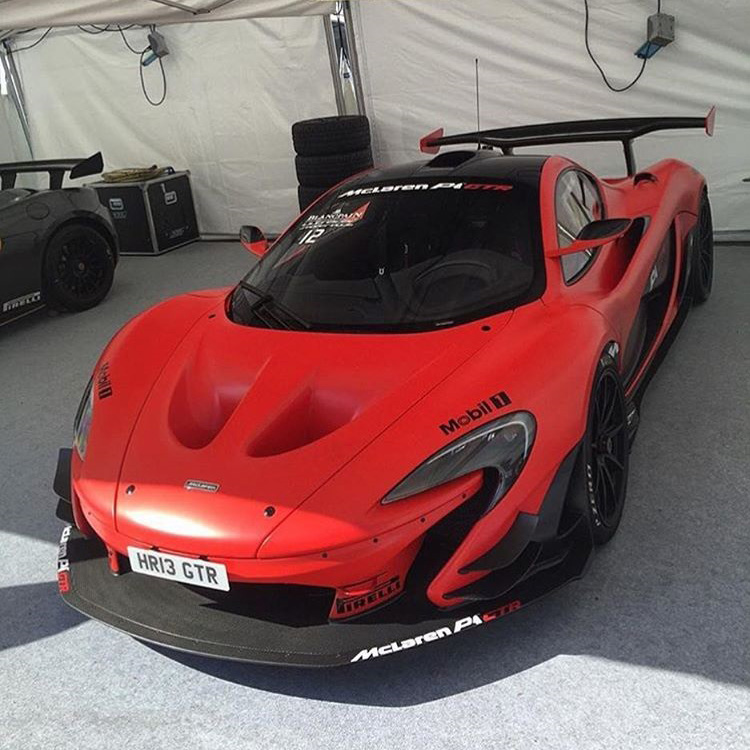 赛道猛兽之哑光红迈凯伦p1 gtr,p1 任何颜色都能驾驭,霸气十足