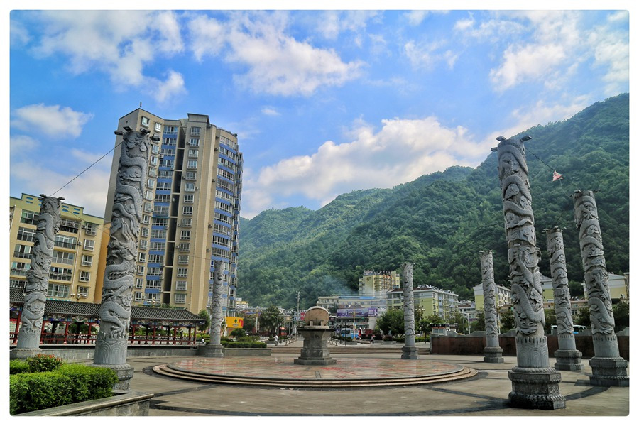 汉中镇巴苗乡文化旅游 成为陕南旅游新热点