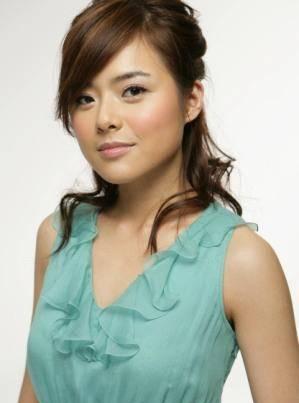 团工作,后来一个朋友告诉董卿,刚刚组建的浙江有线电视正在招考主持人