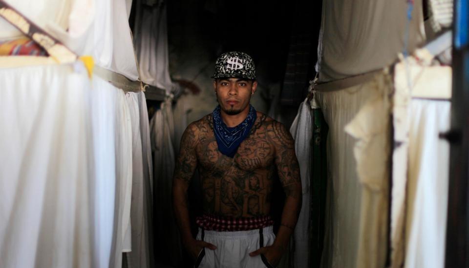 美国最大未成年人黑社会, 最小的13岁, 3天发生上百起互相残杀