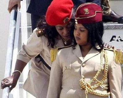 卡扎菲被枪杀后他的美女保镖下场如何那才真的叫一个惨