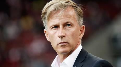 德甲积分榜: 多特大胜零失球列第一, 拜仁第三, 首位主帅下课