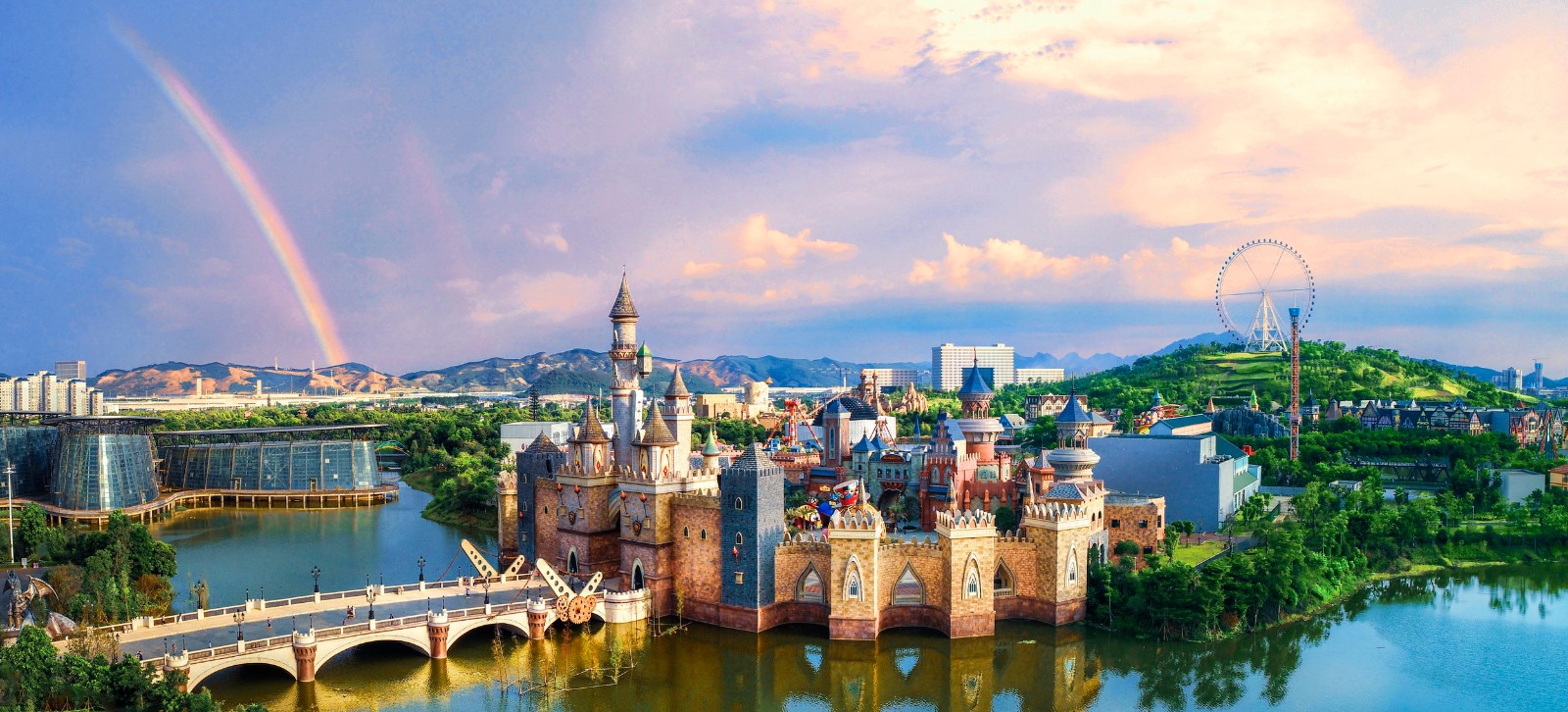 柳州有座"爱的城堡" 一夏的畅玩欢乐无限