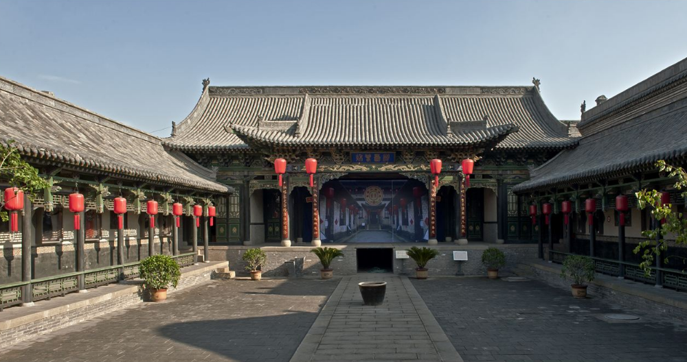 乔氏家族商定,把大院捐给祖国,供参观旅游,那乔家人去了哪里?