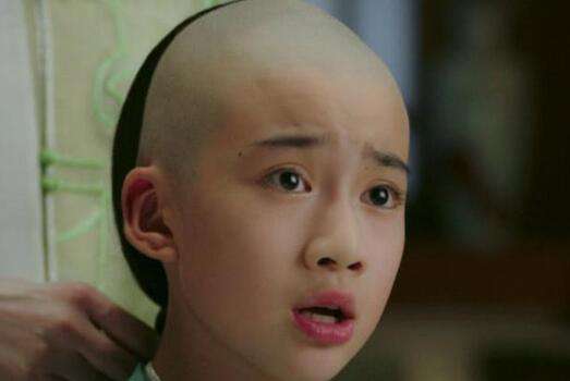 《如懿传》撞脸日常:三年不见,撞脸baby的大阿哥变成了黄晓明