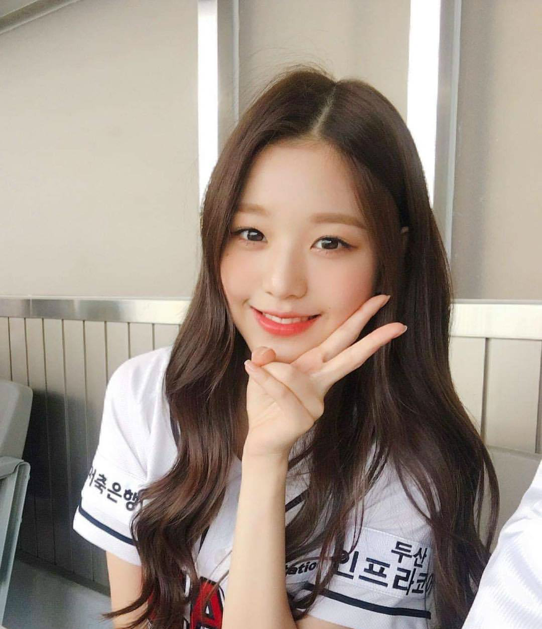 14岁的张元英卖萌有一套网友别人家的14岁系列