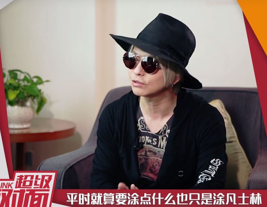 49岁日本顶级摇滚彩虹乐团主唱hyde,红遍亚洲,拥有千万歌迷